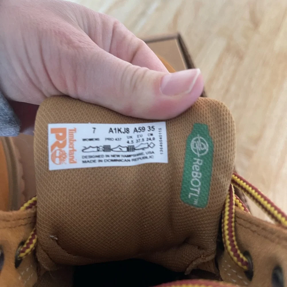 Timberland Pro - Women’s sz 7 - steel toe - tan. NWT, never worn. - Picture 2 of 7